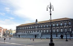 Relais Piazza Del Plebiscito B&B